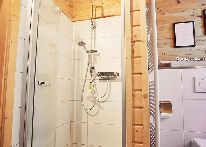 Waldsee Glueck בית נופש *